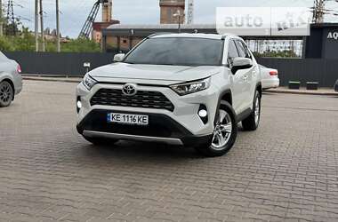 Внедорожник / Кроссовер Toyota RAV4 2019 в Кривом Роге