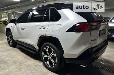 Внедорожник / Кроссовер Toyota RAV4 2023 в Киеве