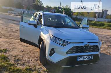 Позашляховик / Кросовер Toyota RAV4 2023 в Києві