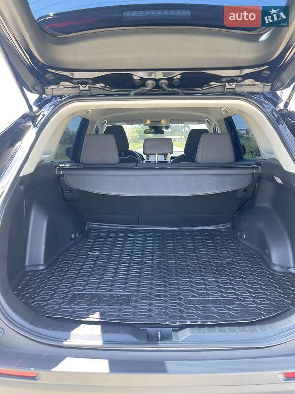 Позашляховик / Кросовер Toyota RAV4 2019 в Одесі