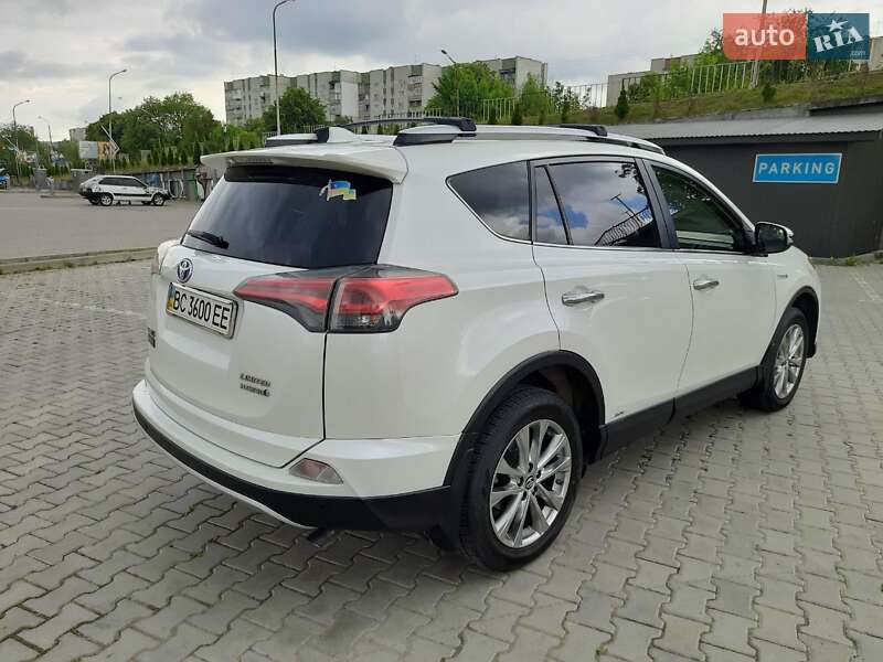 Внедорожник / Кроссовер Toyota RAV4 2016 в Дрогобыче