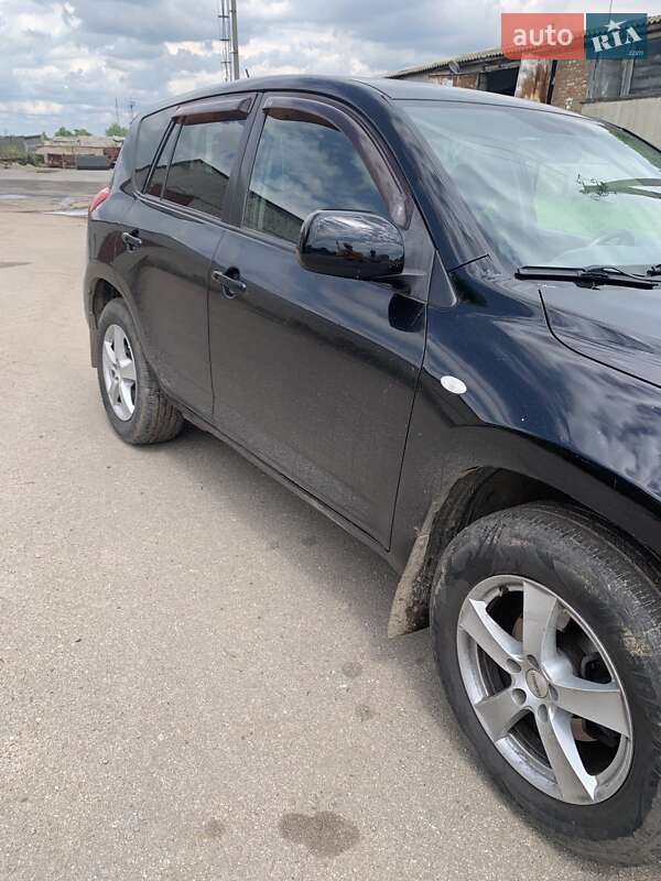 Внедорожник / Кроссовер Toyota RAV4 2006 в Богуславе