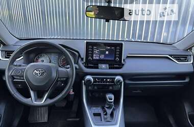 Внедорожник / Кроссовер Toyota RAV4 2022 в Полтаве