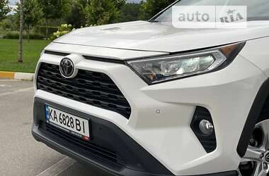 Внедорожник / Кроссовер Toyota RAV4 2020 в Львове