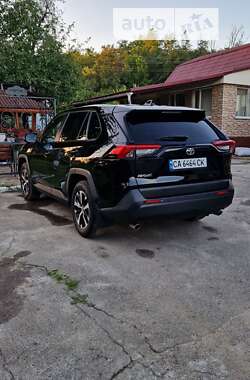 Внедорожник / Кроссовер Toyota RAV4 2020 в Черкассах