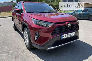 Позашляховик / Кросовер Toyota RAV4 2020 в Києві