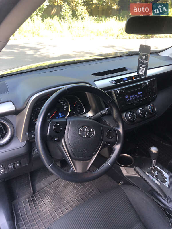 Позашляховик / Кросовер Toyota RAV4 2014 в Полтаві