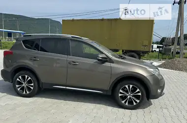 Toyota RAV4 2015