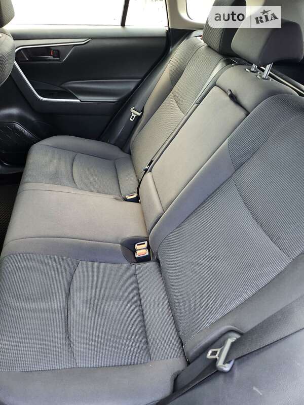 Позашляховик / Кросовер Toyota RAV4 2019 в Одесі