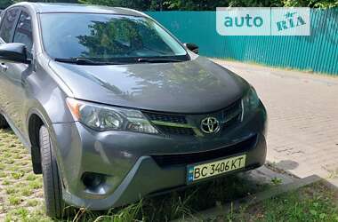 Позашляховик / Кросовер Toyota RAV4 2015 в Львові