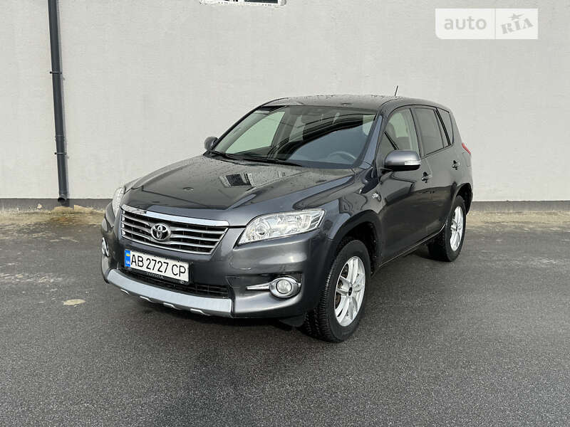 Внедорожник / Кроссовер Toyota RAV4 2011 в Виннице