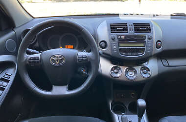 Позашляховик / Кросовер Toyota RAV4 2011 в Миколаєві