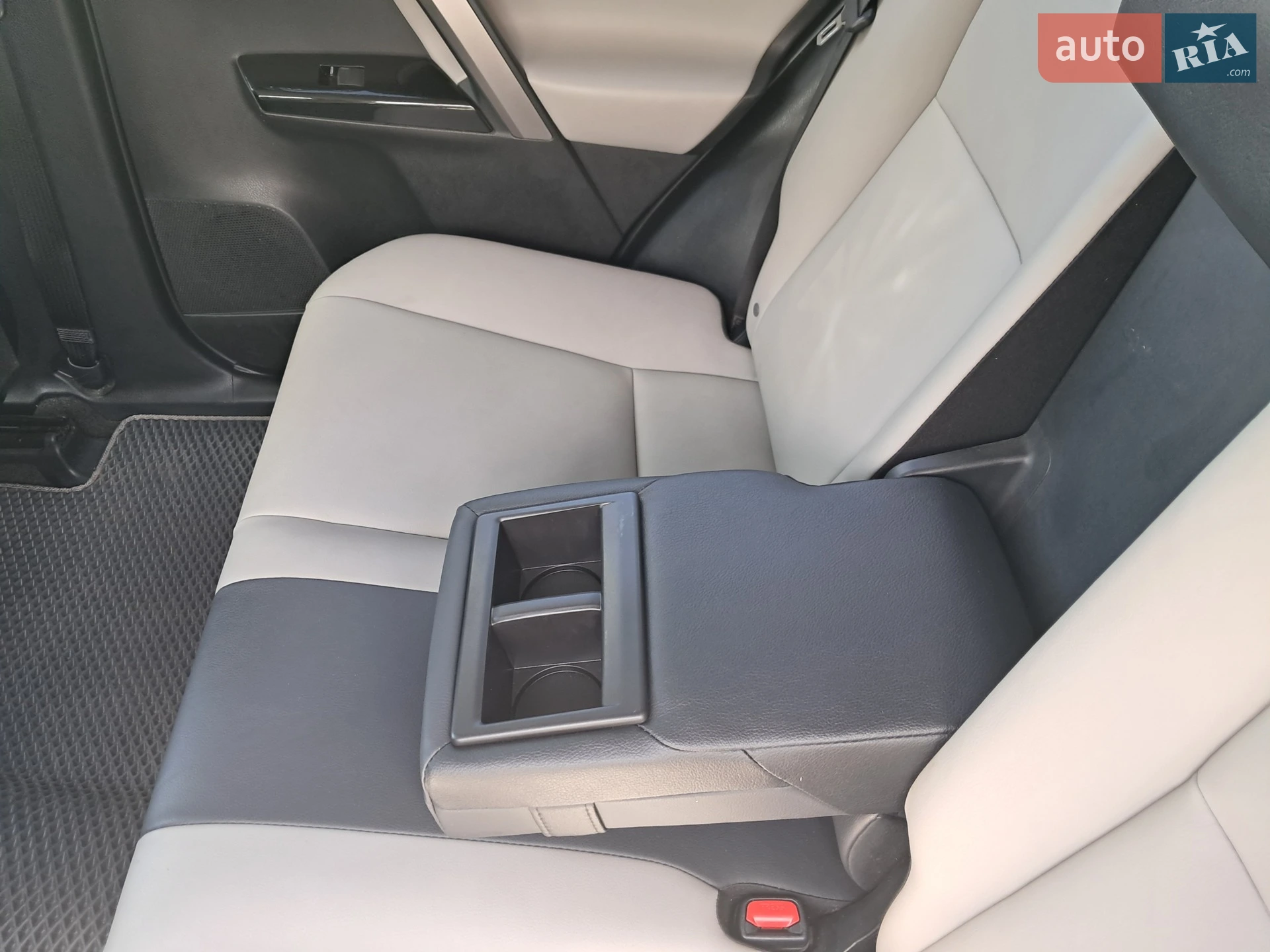 2017 Toyota RAV 4 - мініатюра 23