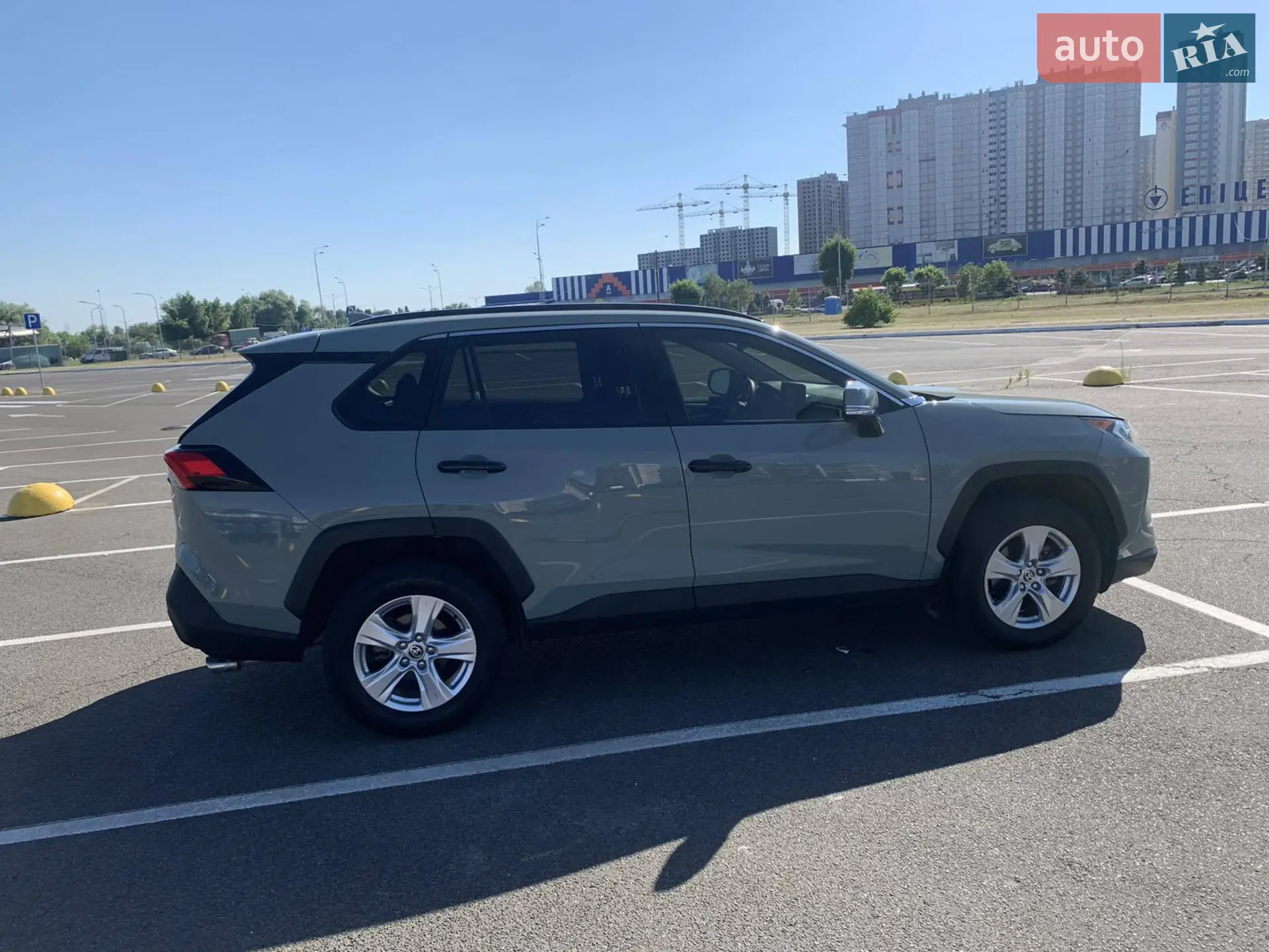 2021 Toyota RAV 4 - мініатюра 6