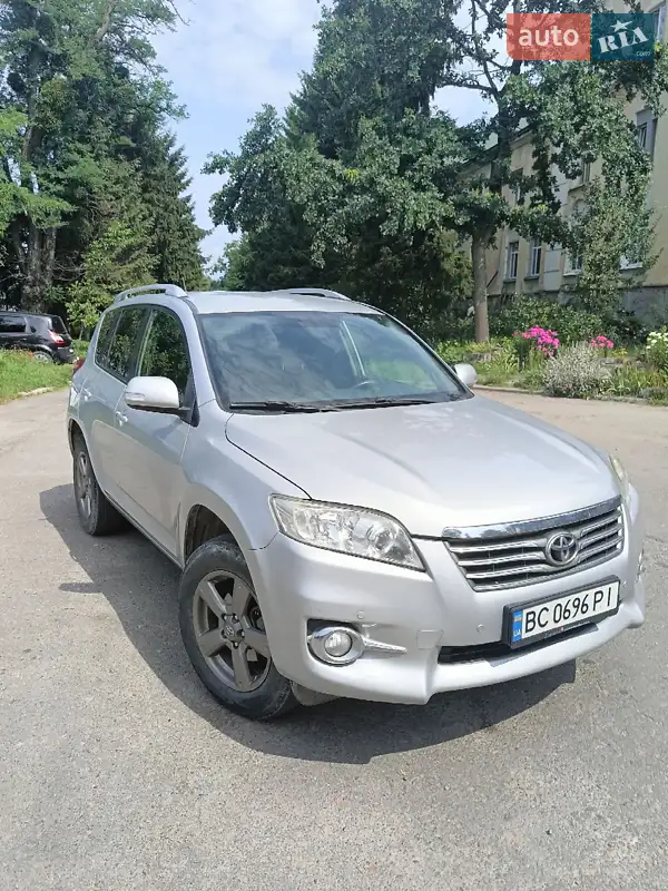 Toyota RAV4 2013