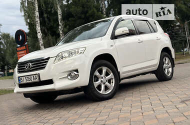 Внедорожник / Кроссовер Toyota RAV4 2010 в Лубнах