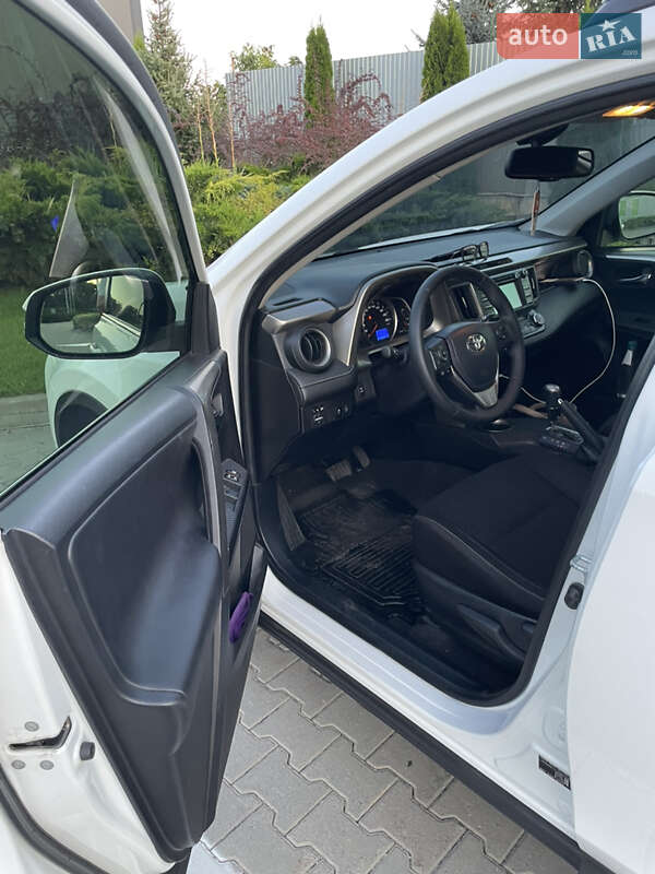 Позашляховик / Кросовер Toyota RAV4 2014 в Черкасах