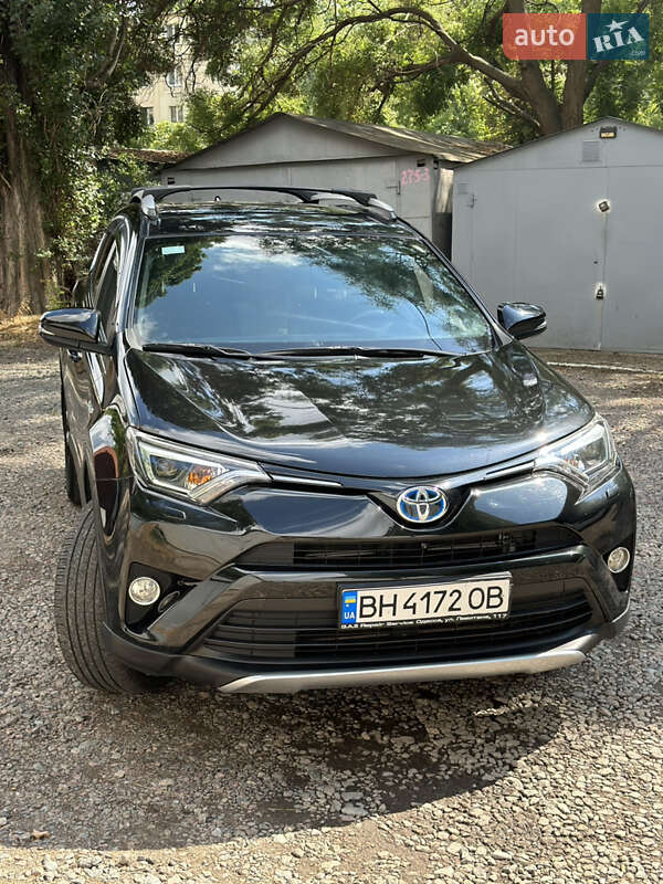 Позашляховик / Кросовер Toyota RAV4 2017 в Одесі