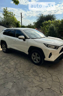 Позашляховик / Кросовер Toyota RAV4 2022 в Хмельницькому