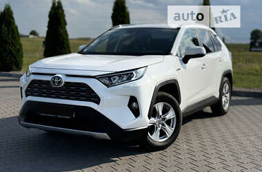 Внедорожник / Кроссовер Toyota RAV4 2021 в Тернополе