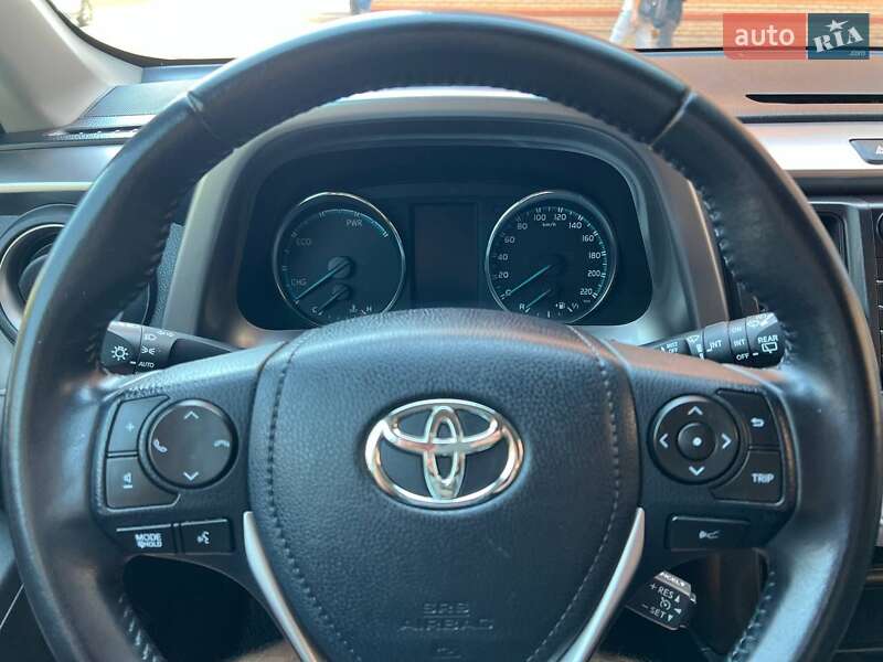 Позашляховик / Кросовер Toyota RAV4 2018 в Одесі