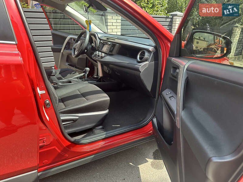 Позашляховик / Кросовер Toyota RAV4 2017 в Івано-Франківську фото 19 Позашляховик / Кросовер Toyota RAV4 2017 в Івано-Франківську