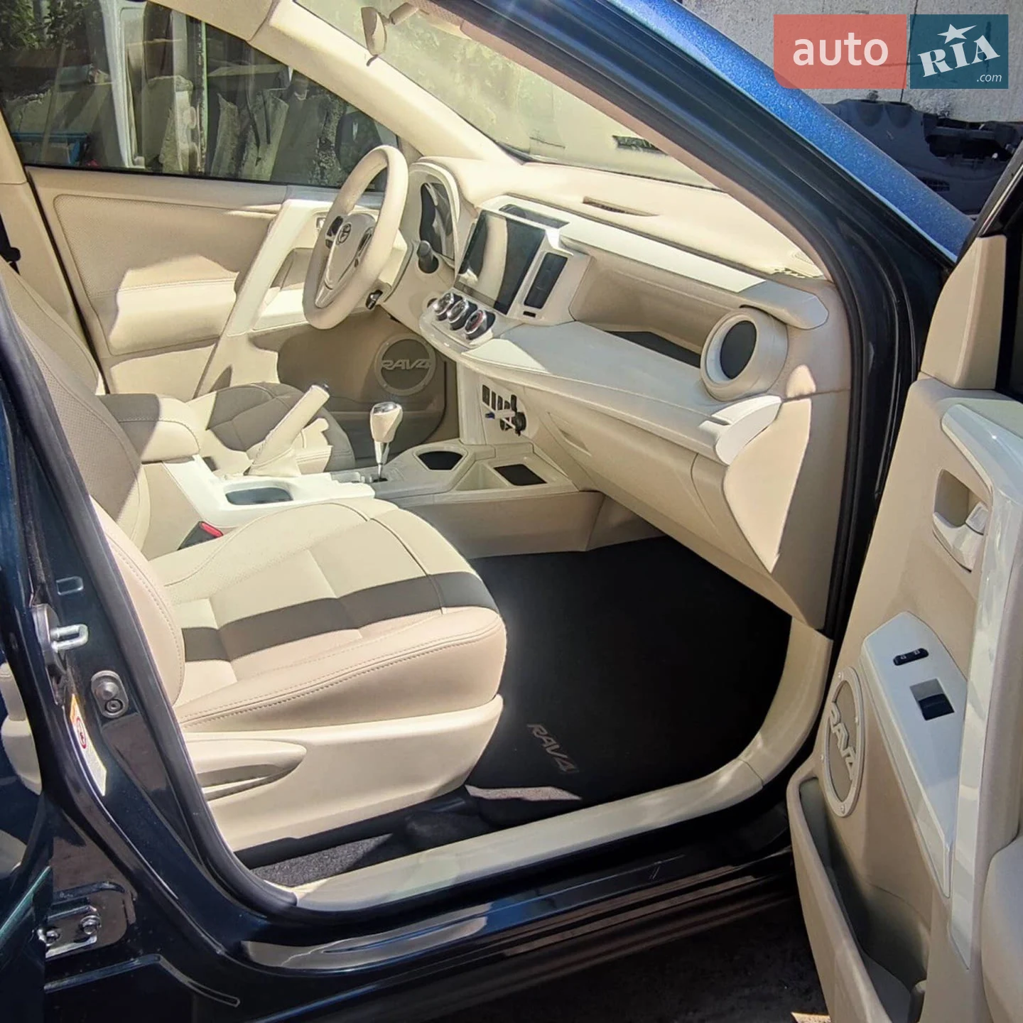 2016 Toyota RAV 4 - мініатюра 2