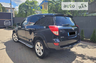 Позашляховик / Кросовер Toyota RAV4 2006 в Івано-Франківську