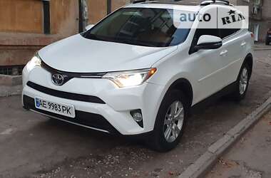 Внедорожник / Кроссовер Toyota RAV4 2016 в Днепре