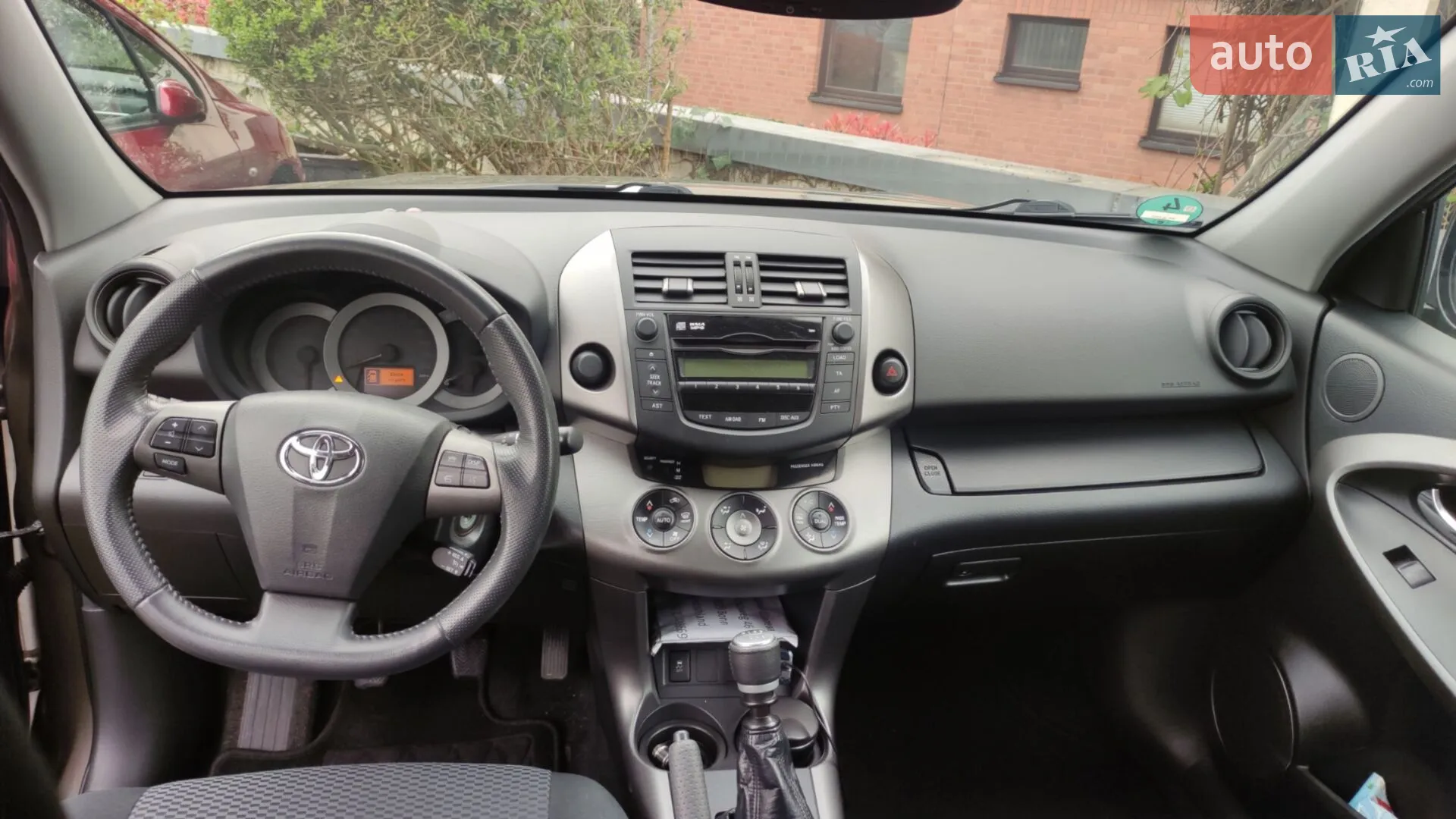 2010 Toyota RAV 4 - мініатюра 2