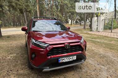 Позашляховик / Кросовер Toyota RAV4 2022 в Сумах