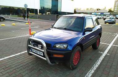 Внедорожник / Кроссовер Toyota RAV4 1996 в Одессе