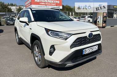 Позашляховик / Кросовер Toyota RAV4 2020 в Полтаві