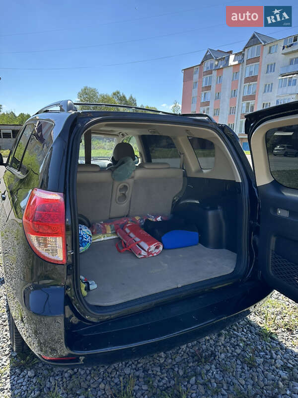 Позашляховик / Кросовер Toyota RAV4 2008 в Івано-Франківську