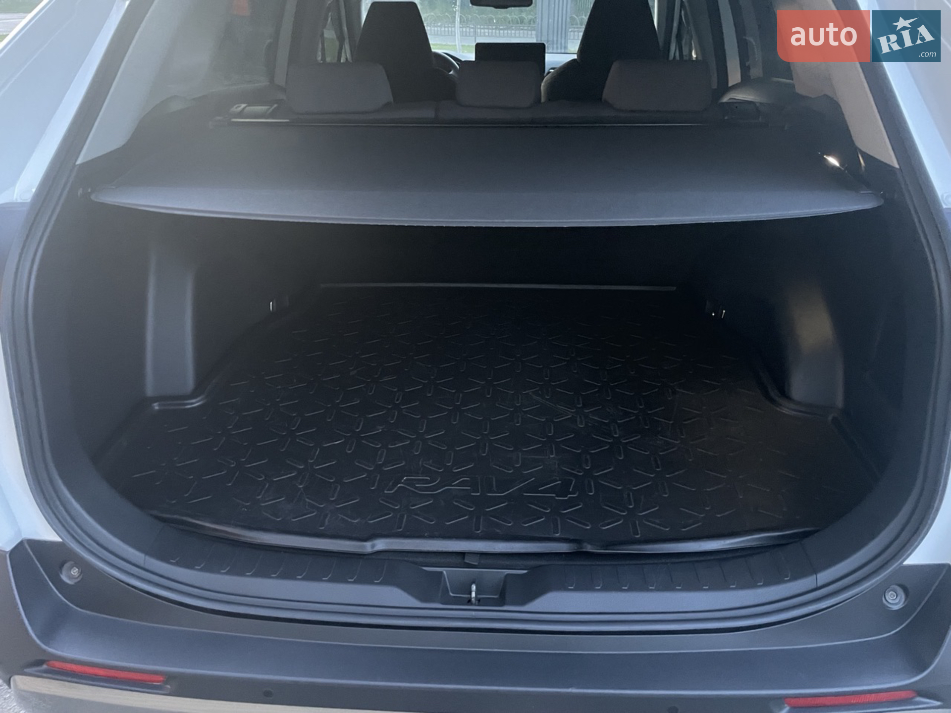 2023 Toyota RAV 4 - мініатюра 25