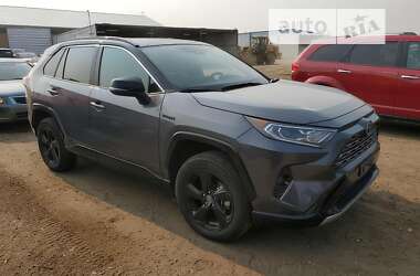 Внедорожник / Кроссовер Toyota RAV4 2021 в Киеве