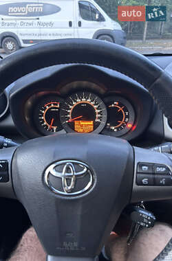 Позашляховик / Кросовер Toyota RAV4 2010 в Івано-Франківську