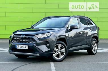 Позашляховик / Кросовер Toyota RAV4 2019 в Києві