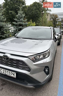 Внедорожник / Кроссовер Toyota RAV4 2022 в Львове