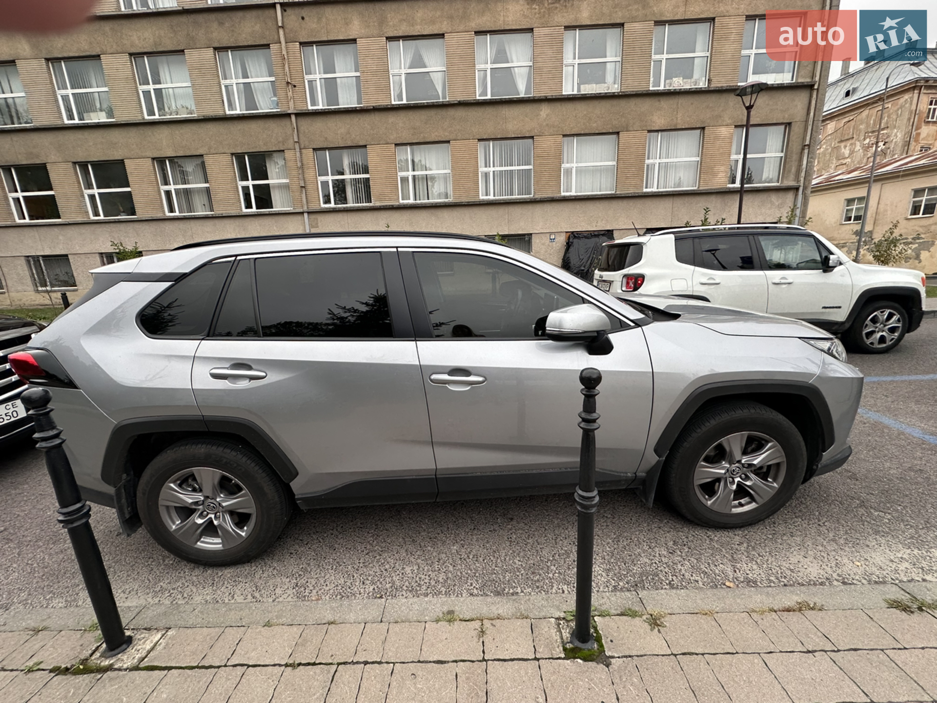2022 Toyota RAV 4 - мініатюра 4