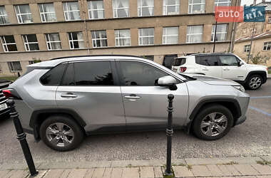 Внедорожник / Кроссовер Toyota RAV4 2022 в Львове