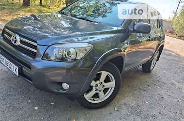 Позашляховик / Кросовер Toyota RAV4 2007 в Луцьку