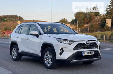 Внедорожник / Кроссовер Toyota RAV4 2020 в Ровно