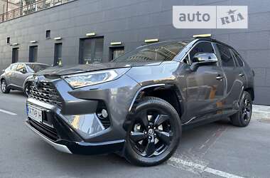 Позашляховик / Кросовер Toyota RAV4 2020 в Києві