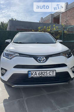 Внедорожник / Кроссовер Toyota RAV4 2017 в Киеве