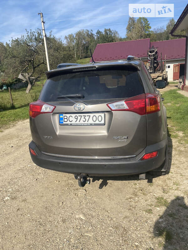 Внедорожник / Кроссовер Toyota RAV4 2013 в Дрогобыче