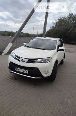 Позашляховик / Кросовер Toyota RAV4 2014 в Ружині