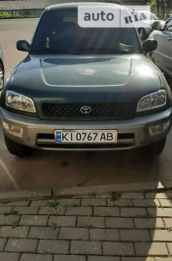 Внедорожник / Кроссовер Toyota RAV4 1998 в Киеве