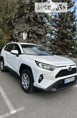 Позашляховик / Кросовер Toyota RAV4 2019 в Києві