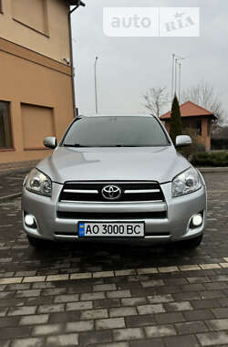 Позашляховик / Кросовер Toyota RAV4 2009 в Береговому